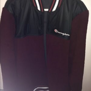 Comfy cozy winter loeasire suit By champion